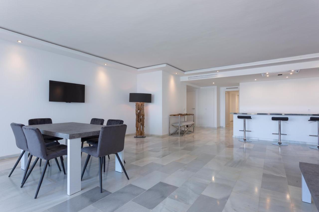 B51 Executive Flats Marbella Aparthotel Bagian luar foto